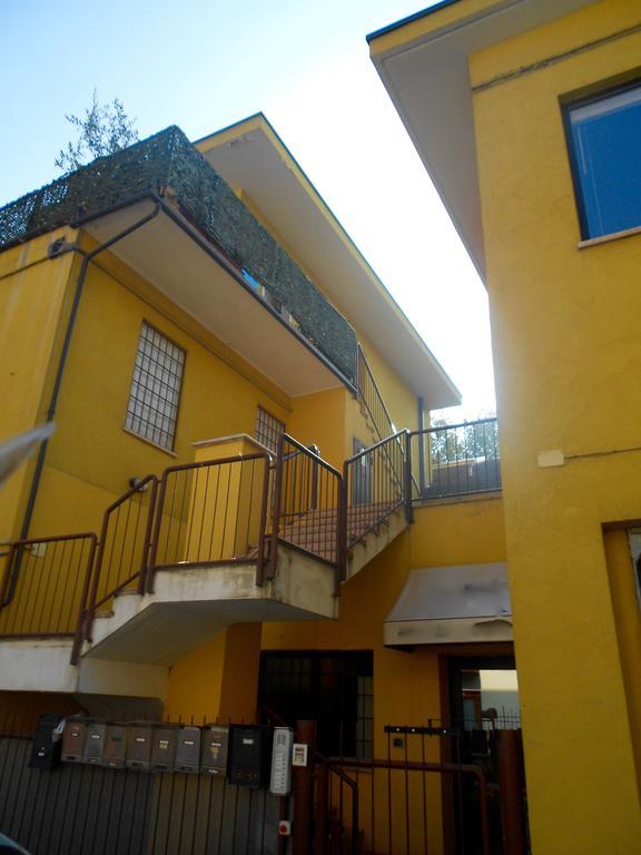 Апартаменты Flats4Rent Tommaso Верона Экстерьер фото