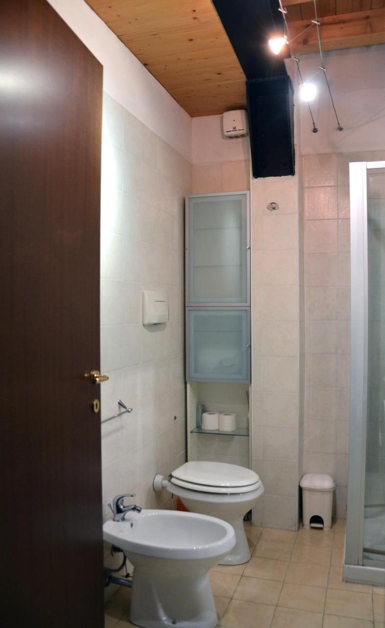 Апартаменты Flats4Rent Tommaso Верона Экстерьер фото