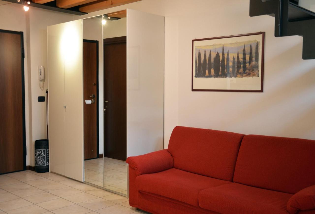 Апартаменты Flats4Rent Tommaso Верона Экстерьер фото
